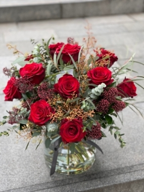 The Classic 12 Red Rose Bouquet